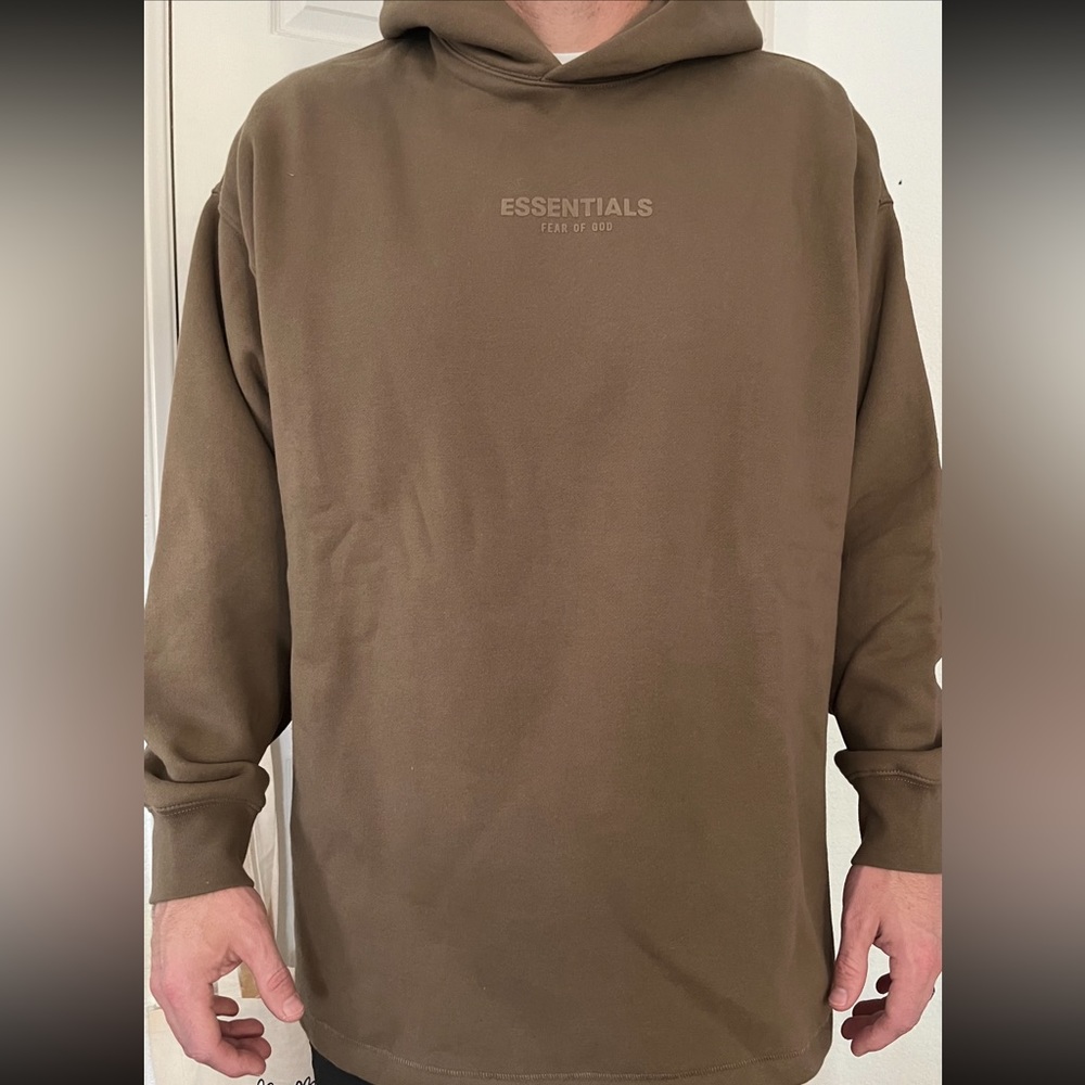 Men’s medium essentials hoodie brand new
